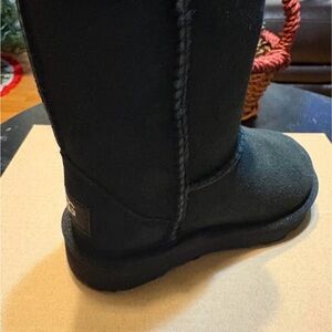 UGG Kids Classic Short 2 Black Boots